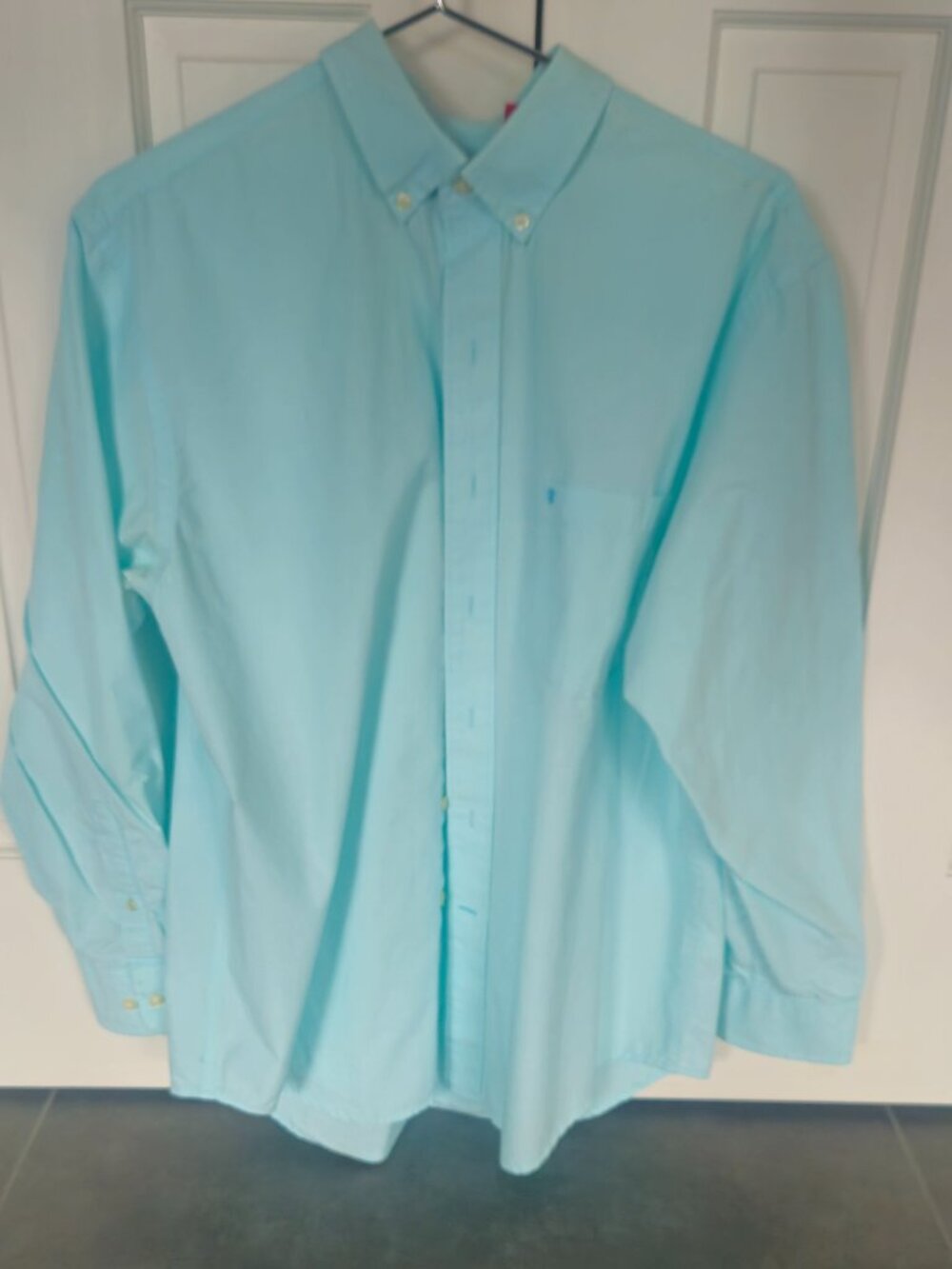 IZOD Sea Green Button Down Light Weight Shirt - Men's Large